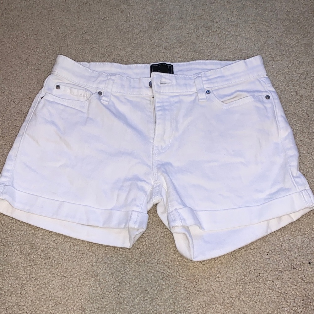 Women’s GAP white shorts size 0